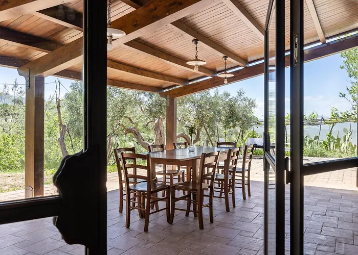 Granci Con Piscina By Wonderful Italy *